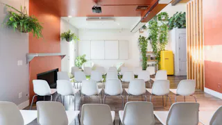Stunning Indoor/Outdoor Flex Space in Downtown Santa Monica with Outstanding Service - Image 9