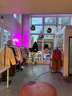 Capitol Hill Retail store share space - Image 0