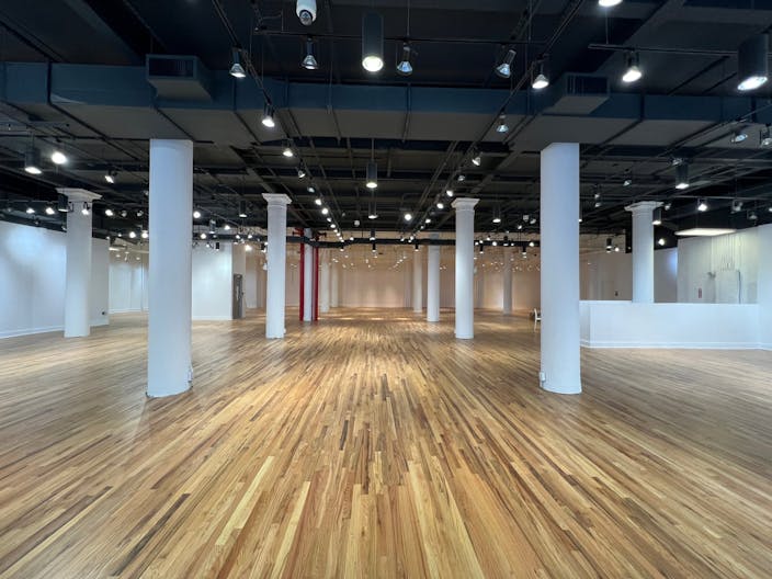 7000 SQ FT FLATIRON Beautiful Space - IDEAL FOR SHOWROOM / FASHION SHOW / POP UP / PRIVATE EVENT - Image 2