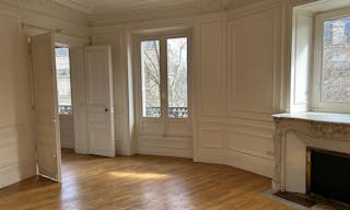 Apartment Showroom in Saint-Germain - Image 0