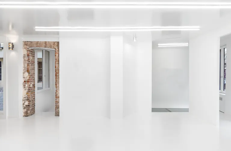 Galerie au cœur du Haut-Marais – Showroom & Pop-Up Premium - Image 4