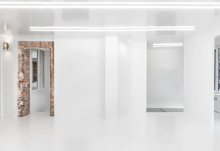 Galerie au cœur du Haut-Marais – Showroom & Pop-Up Premium - Image 4