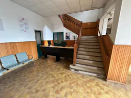 Décor/Lieu de tournage: Commissariat - Image 20