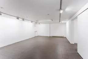 One-of-a-Kind Space in Le Marais - Image 15