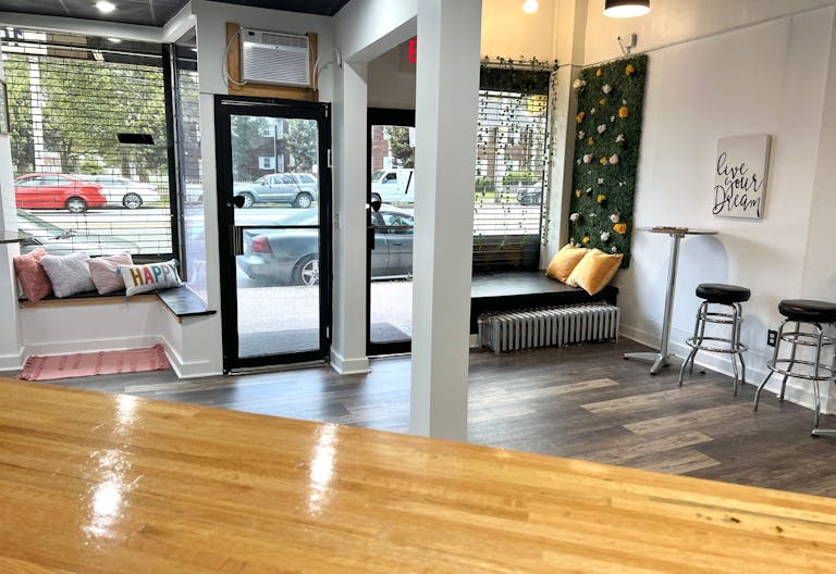 Quaint Meeting Space in Essex County - Image 0