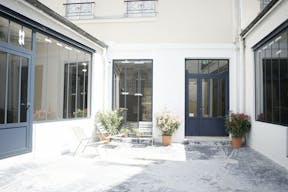 Unique Showroom in Paris 10th - Image 3