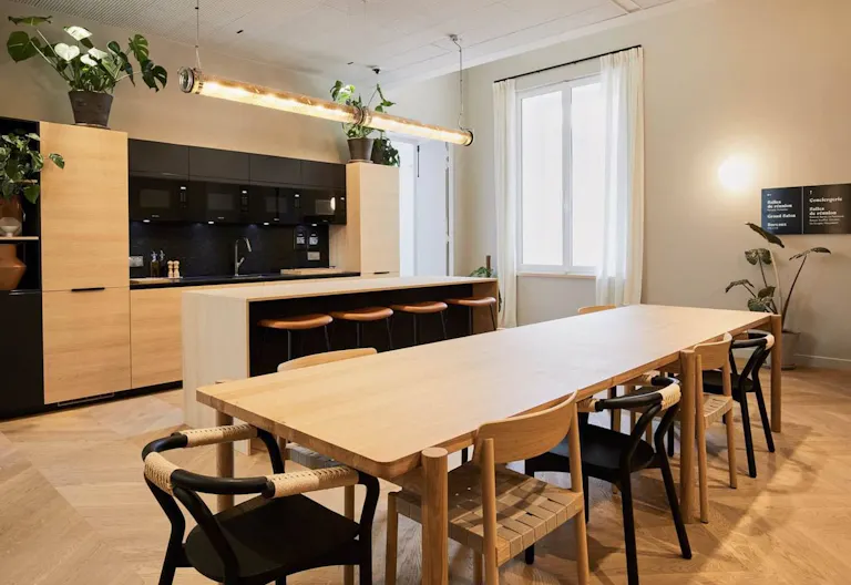 Espace coworking au cœur du 8 -ème arrondissement - Image 3