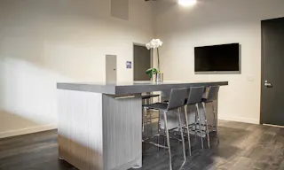 East LA Skylight Studio - Image 4