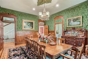 Exquisite & Unique Home: A Masterpiece you must see! - Image 2