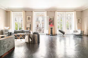 Chic Parisian Apartment – Fashion Showroom, Paris Champs-Élysées  - Image 29