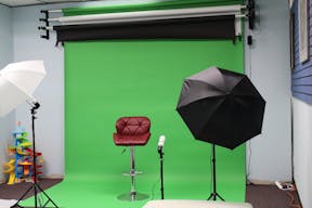 Southwest Houston Photo Studio - Image 0