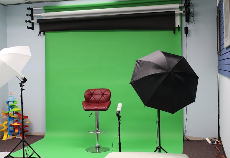 Southwest Houston Photo Studio - Image 0