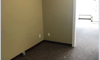 Storefront/Office space - Image 0