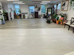 Charming, Spacious, Bright Studio - Image 0
