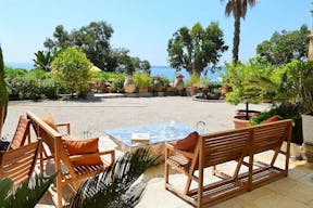 Terrace  Cannes - Image 6