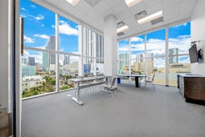 New concept in fully furnished offices for rent on a short term, temporary and virtual services - Image 32