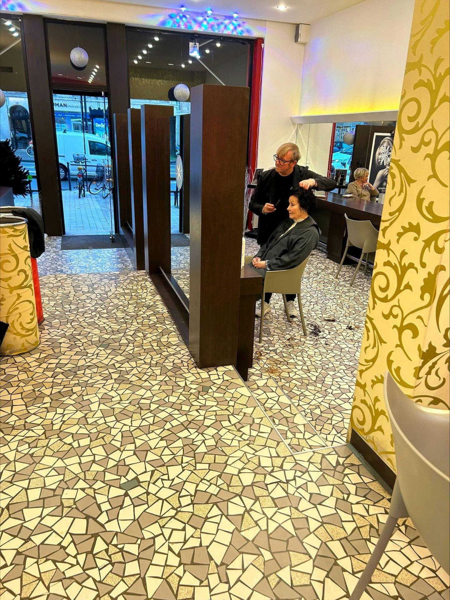 100 sqm Retail Boutique in Bordeaux Near Place des Grands Hommes