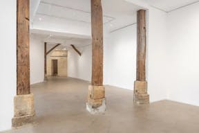 Superb Gallery with Volume - Le Marais - Ideal Showroom Fashion Week / Filming - Image 5