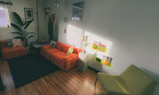 1000 Sq ft Industrial Studio/Retail/Pop-up space - Image 1
