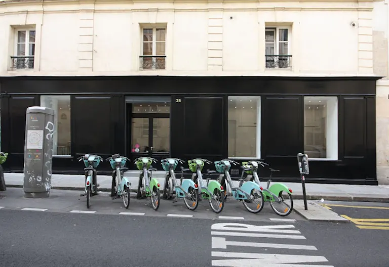 Le Marais Pop Up Boutique Saint-Gilles - Image 1