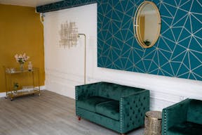 Stunning 2 Level Space in Brooklyn - Image 4