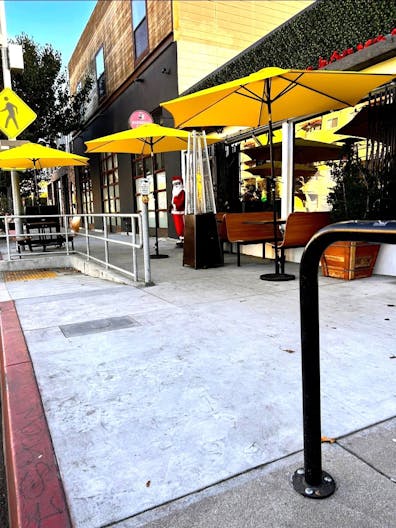 Cafe Rental - Image 0