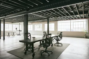 Gorgeous Daylight Studio With Attached Prop House (Hot Set Props) - Image 4