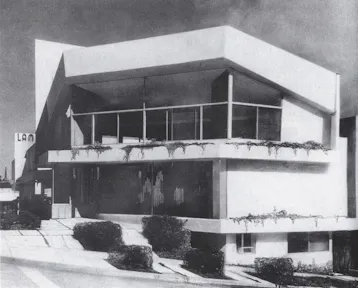 European syle Mid-Century R.M. Schindler Town House on Sunset Blvd - Image 0