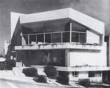 European syle Mid-Century R.M. Schindler Town House on Sunset Blvd - Image 0