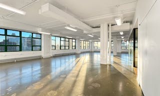 Sun-Drenched, Sleek Industrial Space in DUMBO - Image 5