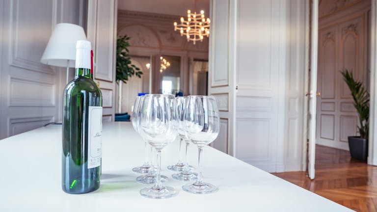 Hotel in the heart of Bordeaux - Image 2