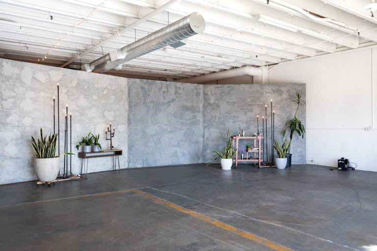 Stylish production and event space in Highland Park - Image 4