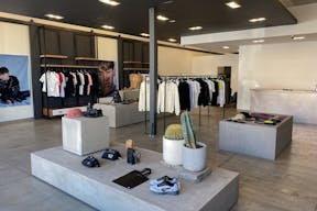 Luxury Retail Store on Melrose - Image 0
