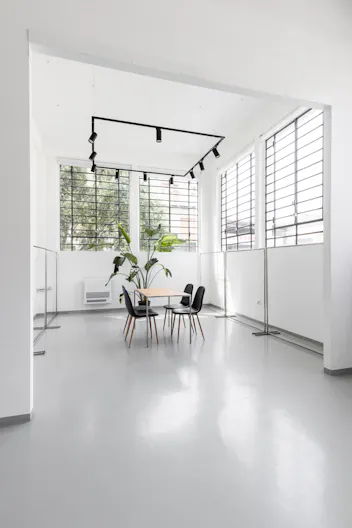 INDUSTRIAL CHIC LIGHTFULL 188 sqm OPENSPACE IN MILAN - Image 4