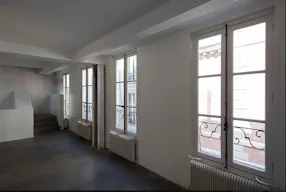 Luxurious Showroom Space in Saint-Germain-des-Prés, Paris - Image 6