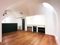 Perfect Pop-up place in central Paris, Le Marais - Image 4