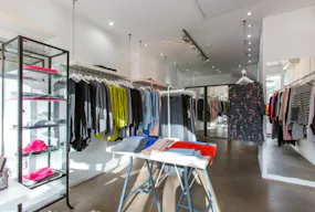 Retail space in Hampstead - Image 2