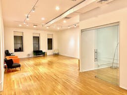 ** SPACIOUS SOHO OFFICE / EVENT SPACE, Move-In Ready ** 4th Floor. - Image 6