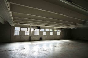 Unique Building Near Eiffel Tower - Ancien garage avec vue Tour Eiffel - Image 1