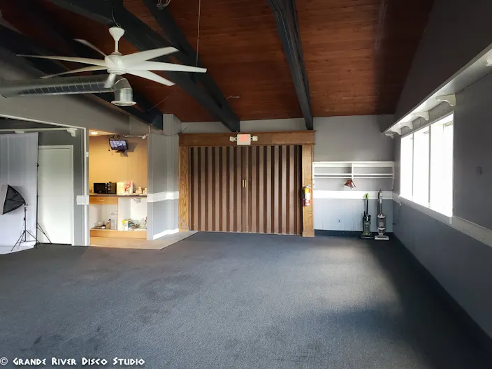 Grande River Disco Studio Photo Lounge & Recording Studio - Image 1