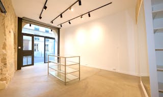Galerie Boutique Turenne - au coeur du Marais - Image 4