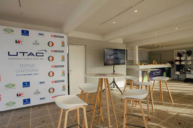 Salle de réunion ou espace évènementiel parfait - Image 2