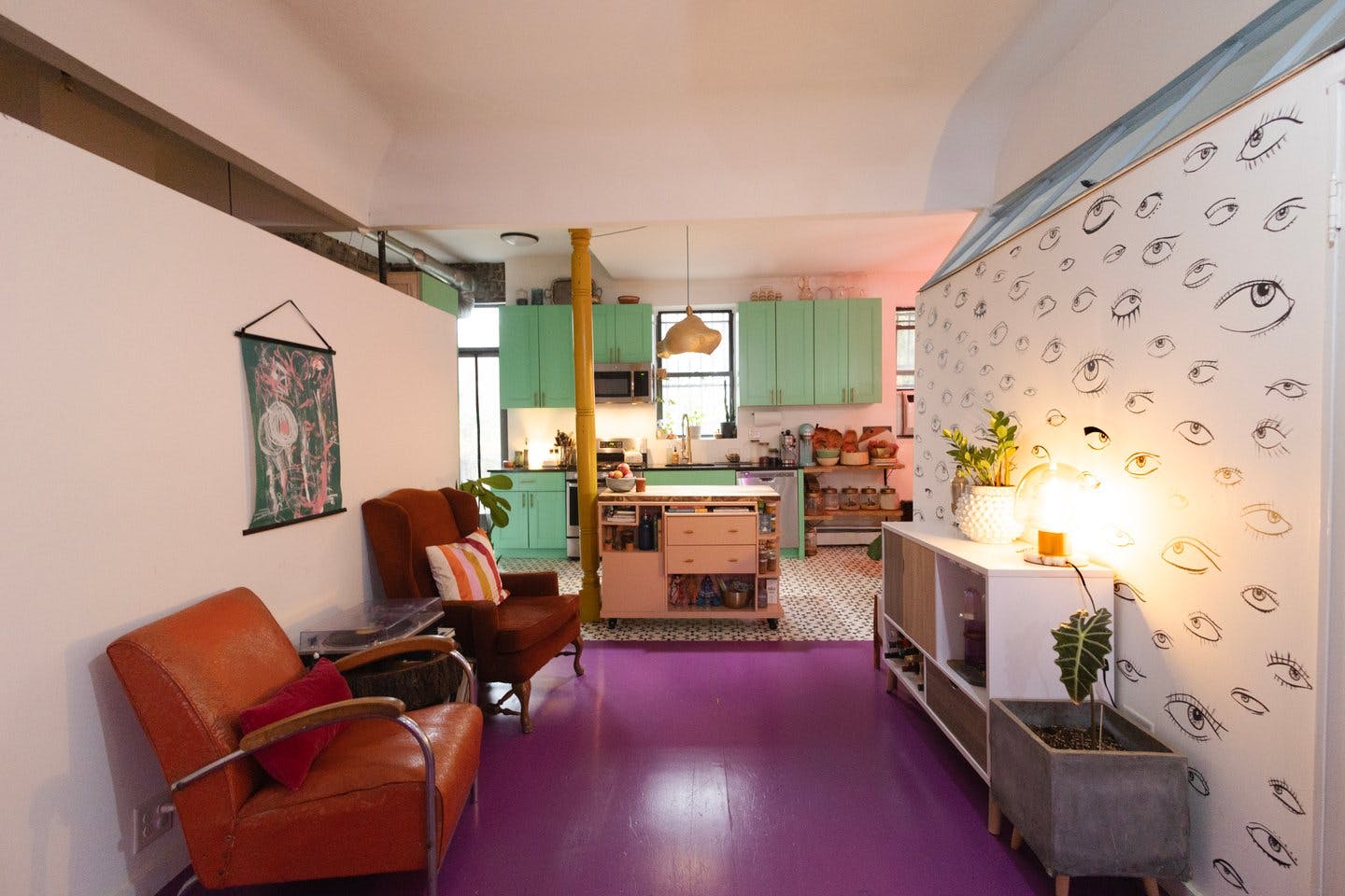 Colorful Spacious Garden Apartment in Red Hook, Brooklyn