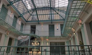 Atypical Space in the heart of Sentier - Image 5