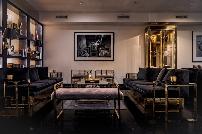 Classically Elegant Soho Duplex - Image 4