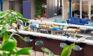 Unique Space in the hyper-centre of Bordeaux - Image 1