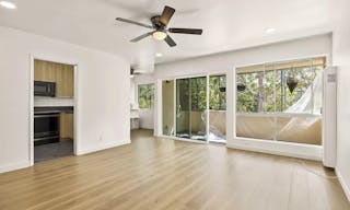 Pristine 1-bedroom in Santa Barbara - Image 2
