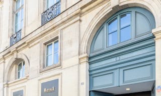 Auditorium modulable dans le triangle d'or - Image 3