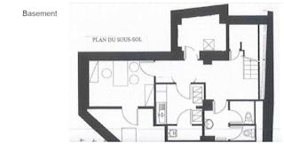 Corner Boutique in Rivoli - Image 5