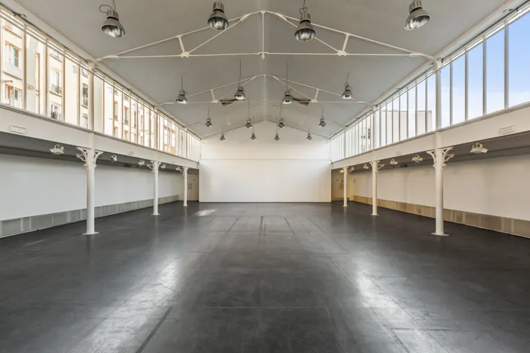 Unique Space in Le Marais - Image 1